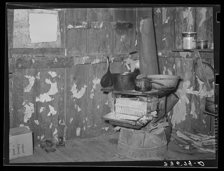 Kitchen in home of Negro agricultural day laborer living in Wagoner County, Oklahoma