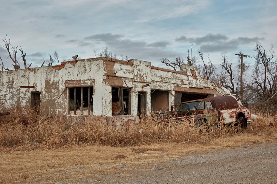The people who live in western Oklahoma will tell you that the little crossroads of Bridgeport is pretty much a ghost town