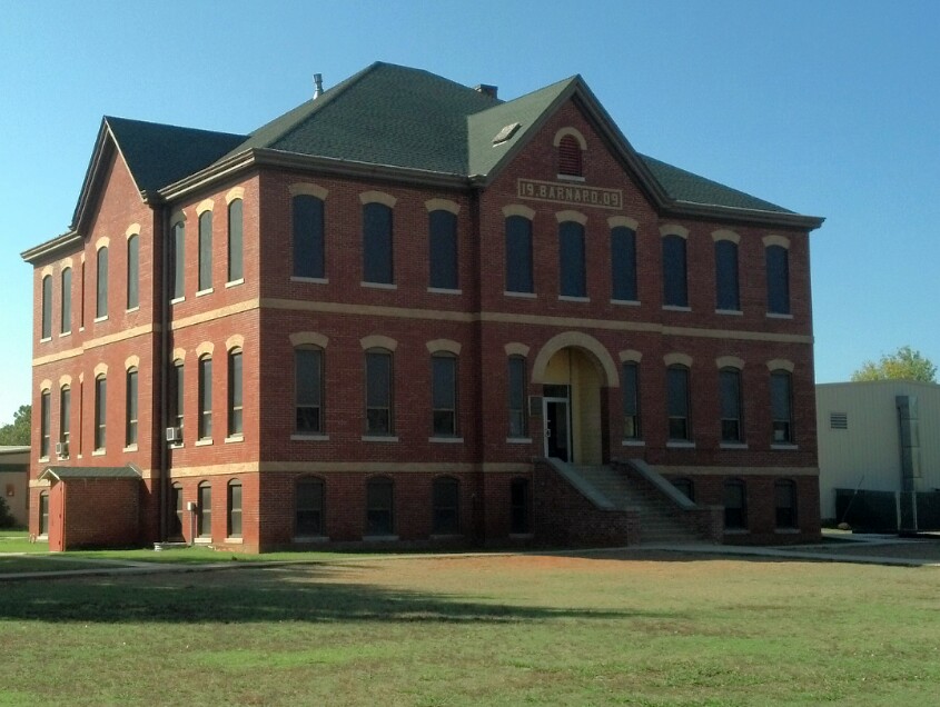 Photograph of Barnard Elementary School