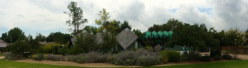 Photograph of Donald Pollock House