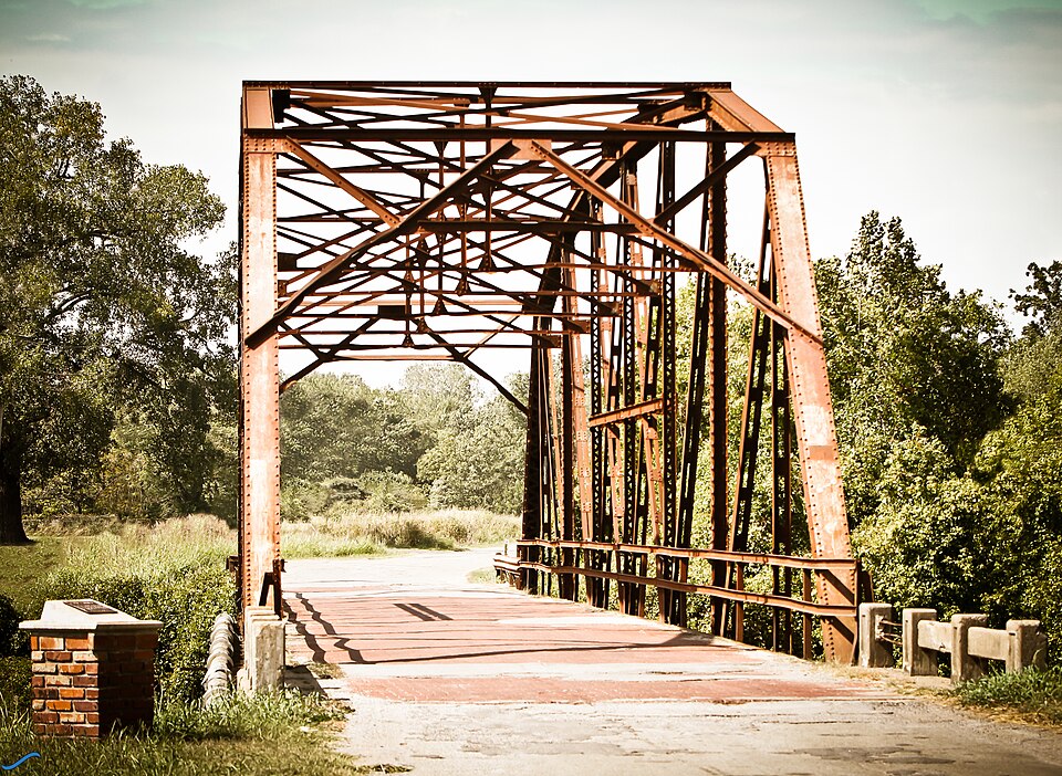 Photograph of West Sapulpa Route 66 Roadbed