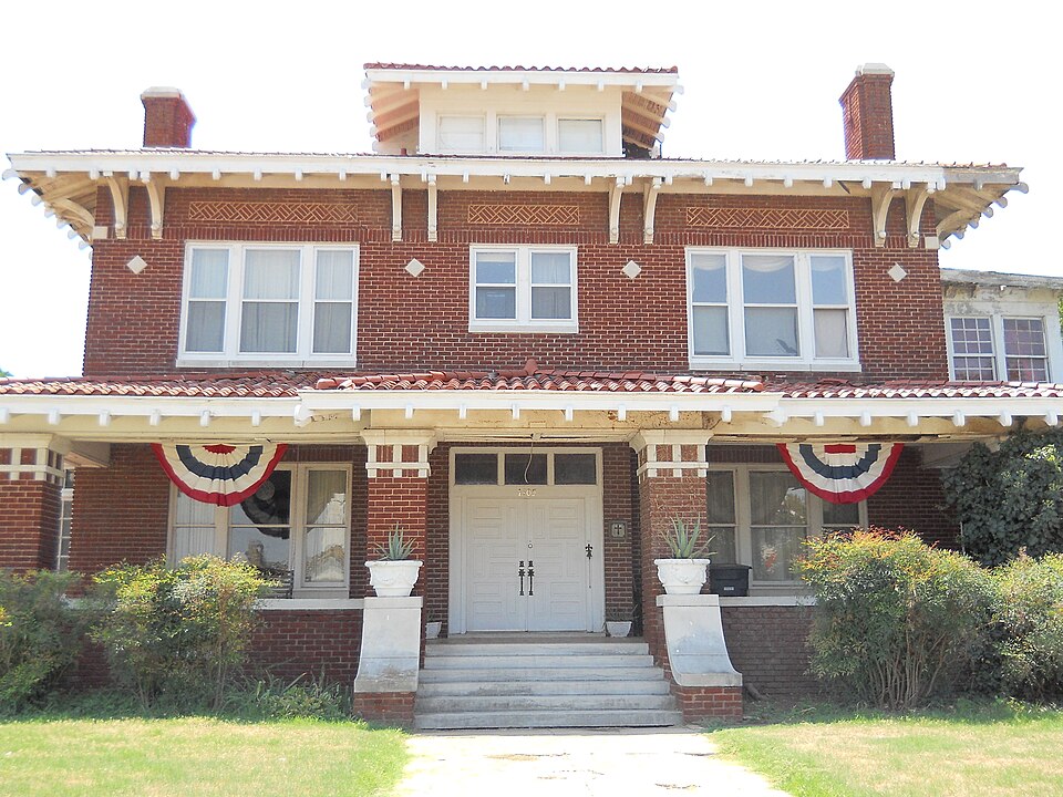 Photograph of Waverley Historic District