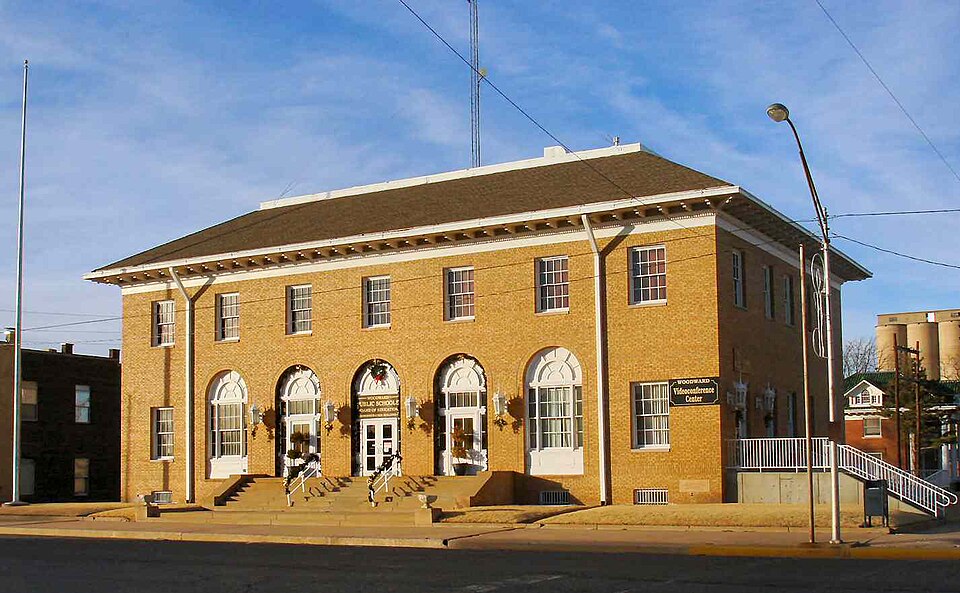 Photograph of Woodward Federal Courthouse and Post Office