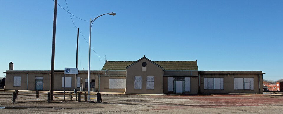 Photograph of Ponca City station