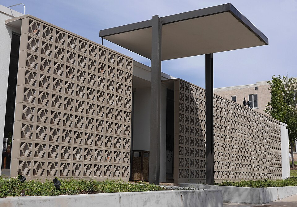 Photograph of Mager Mortgage Company Building