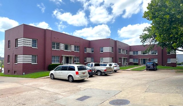 Photograph of Sally Ann Apartments