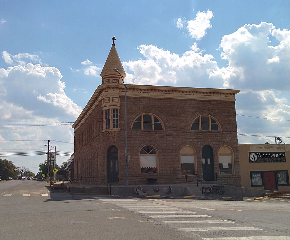 Photograph of Apache State Bank