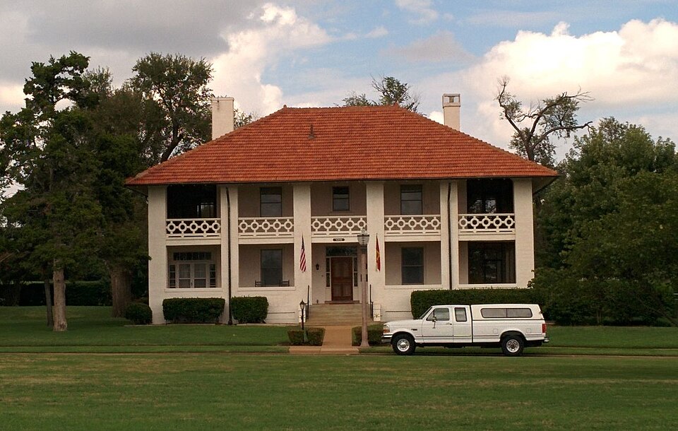Photograph of General Officers Quarters