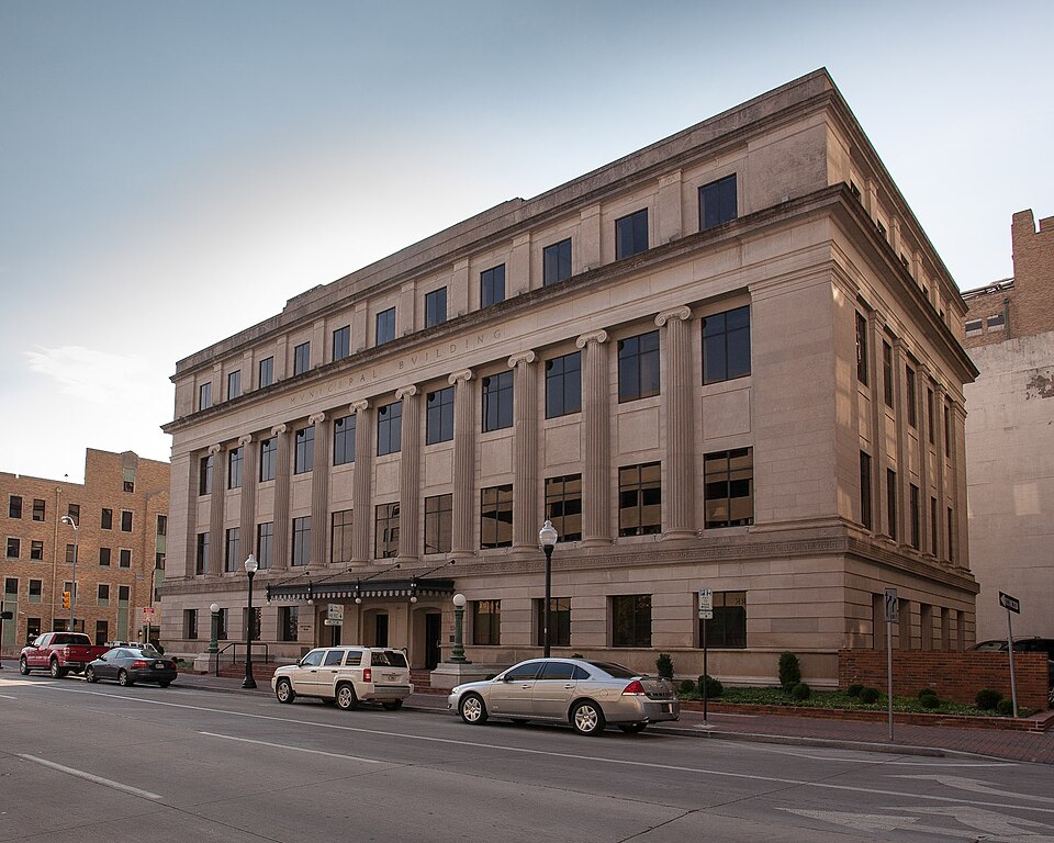 Photograph of Tulsa Municipal Building