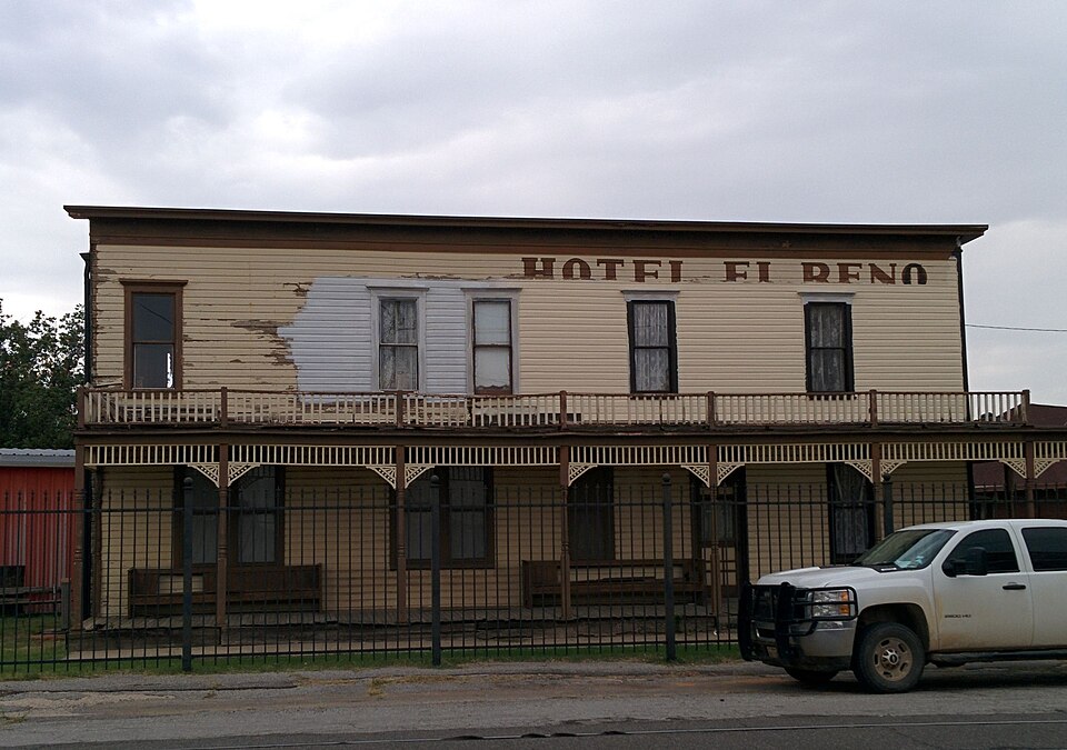 Photograph of El Reno Hotel