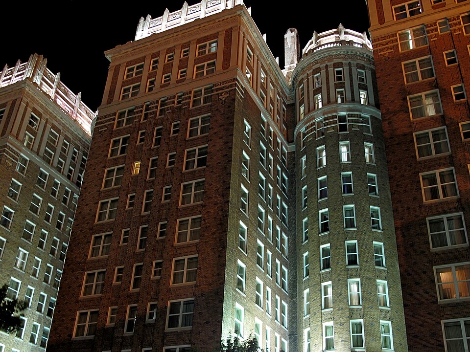 Photograph of Skirvin Hilton Hotel