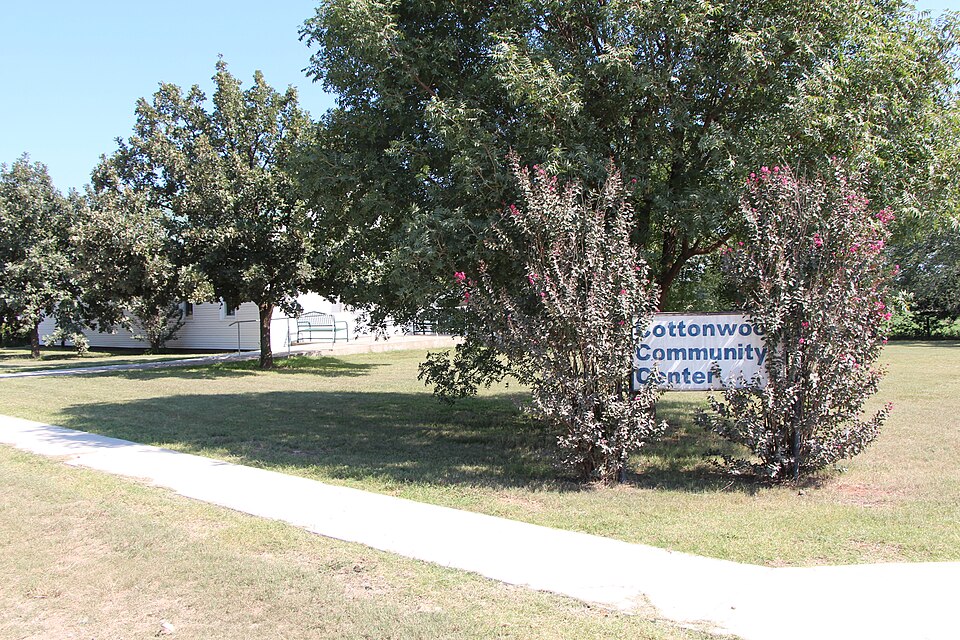 Photograph of Cottonwood Community Center
