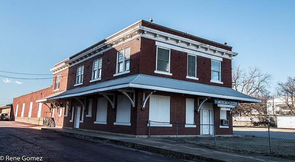 Photograph of Oklahoma, New Mexico and Pacific Railroad Depot