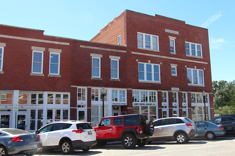 Photograph of Hoke Building