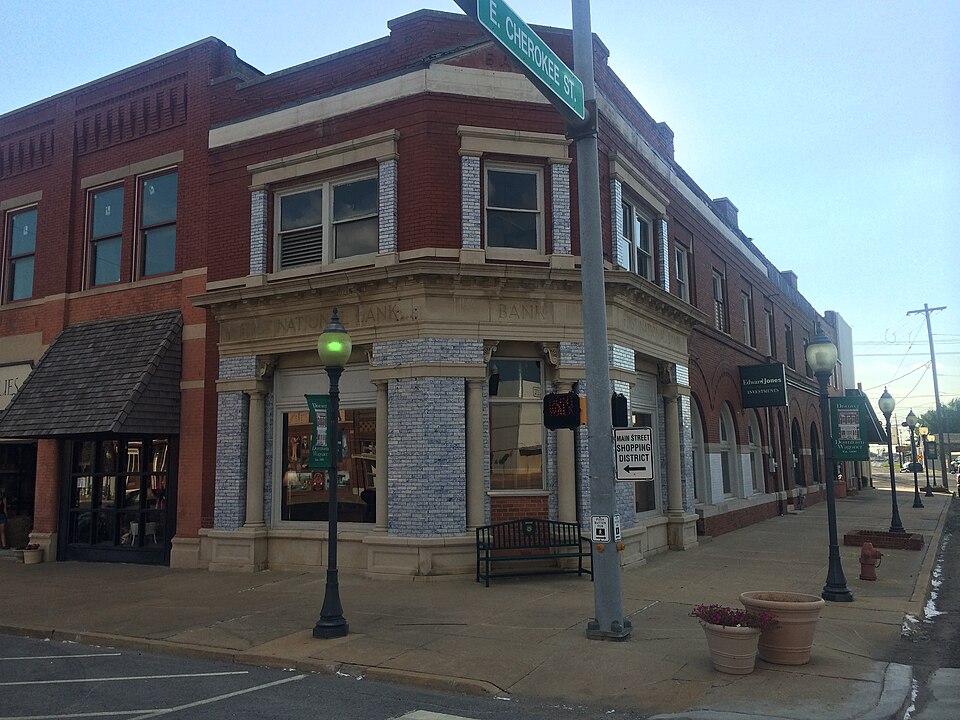 Photograph of First National Bank of Wagoner