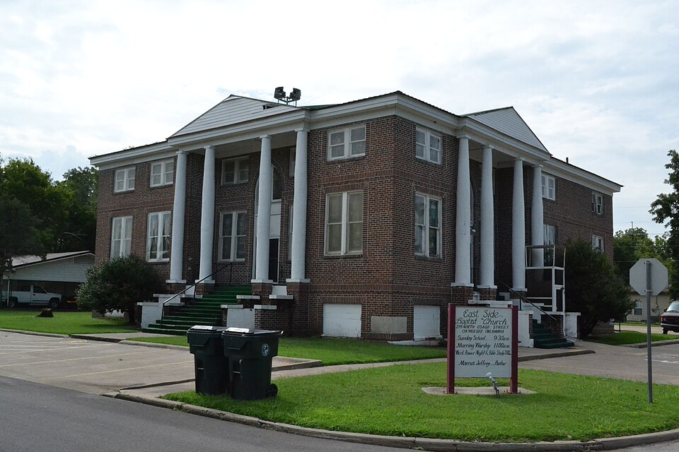 Photograph of Eastside Baptist Church