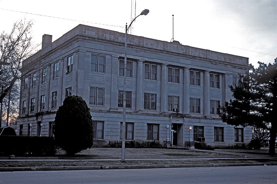 Photograph of Alfalfa County Courthouse