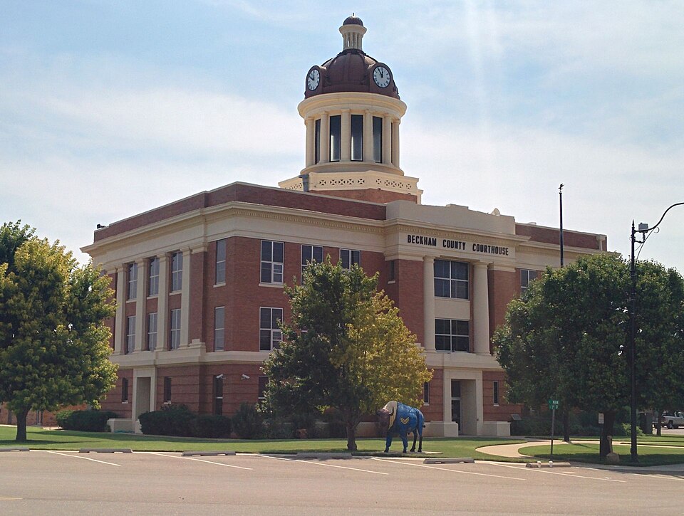 Photograph of Beckham County Courthouse