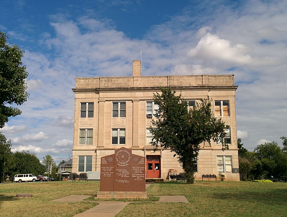 Photograph of Cotton County Courthouse