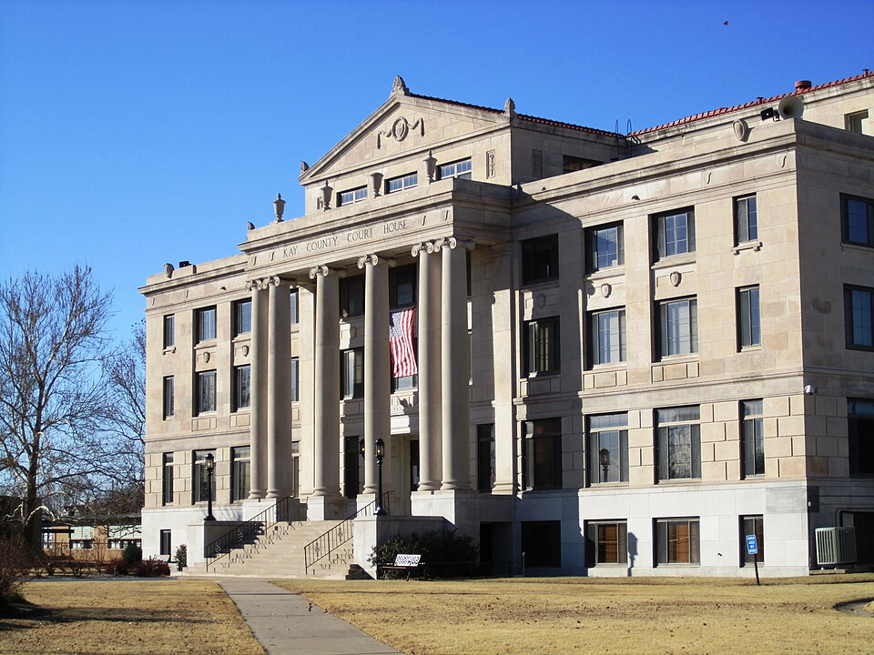 Photograph of Kay County Courthouse