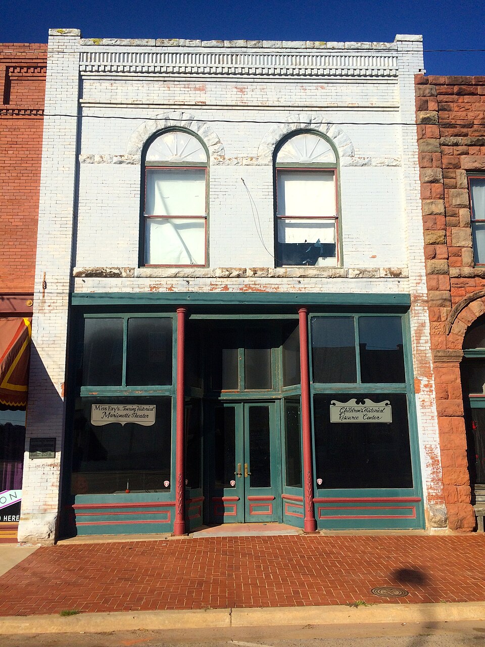 Photograph of Oleson-Crane Building