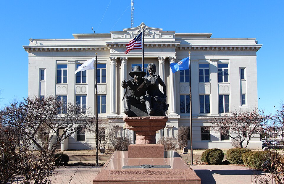 Photograph of Noble County Courthouse