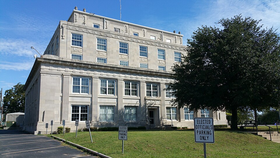 Photograph of Okfuskee County Courthouse