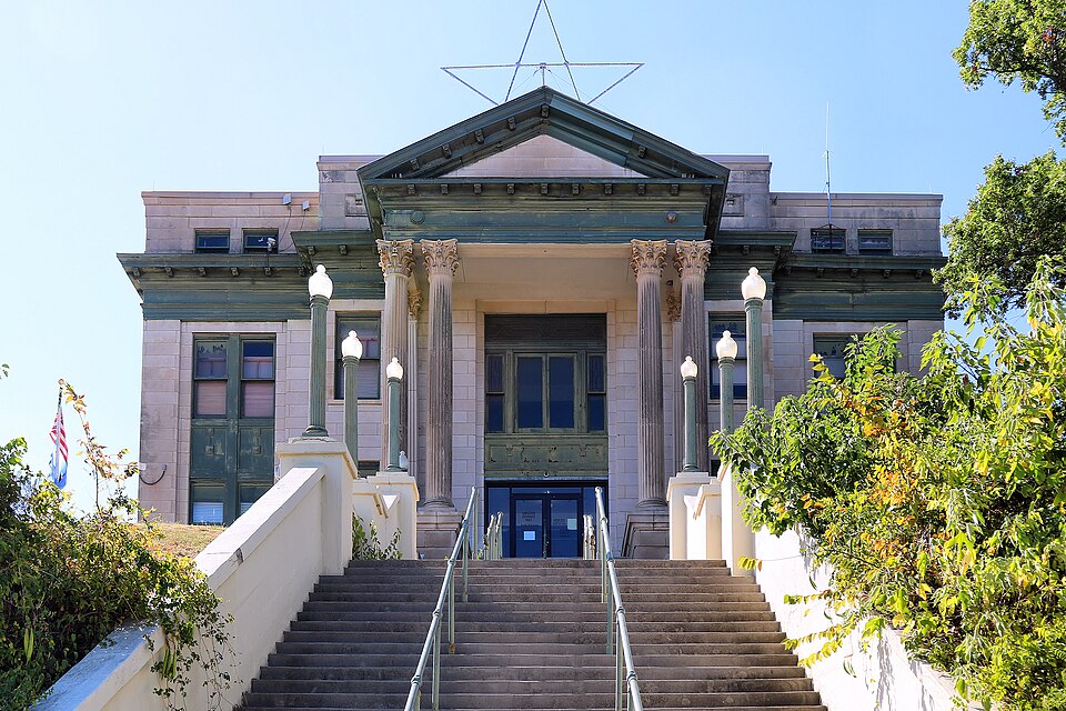 Photograph of Osage County Courthouse
