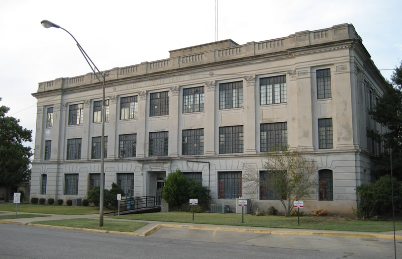 Photograph of Pontotoc County Courthouse