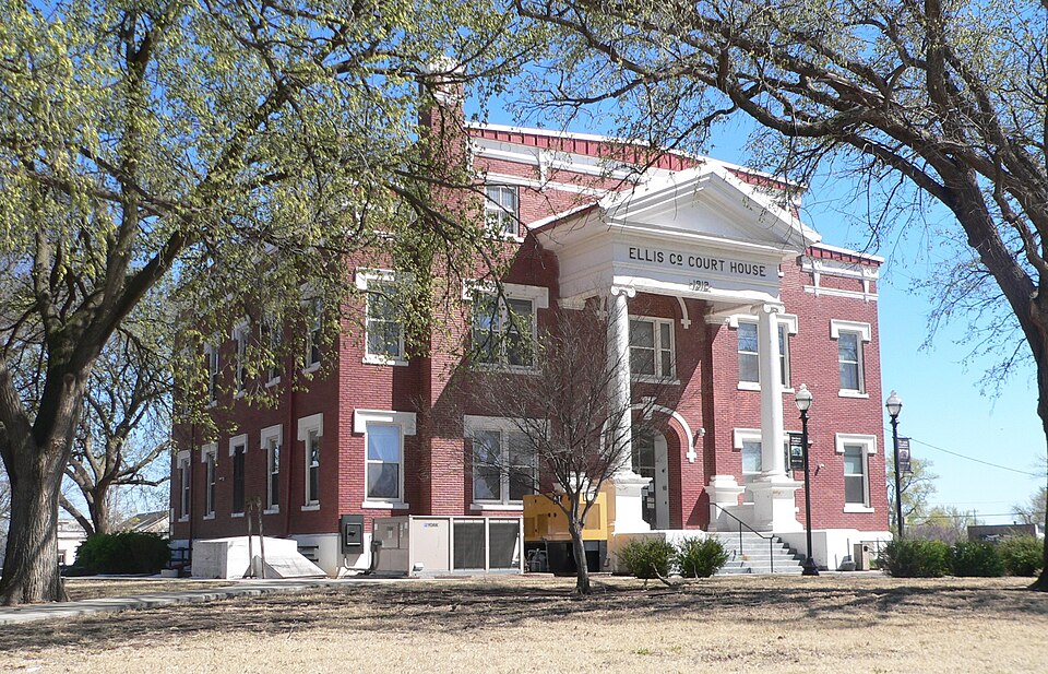 Photograph of Ellis County Courthouse