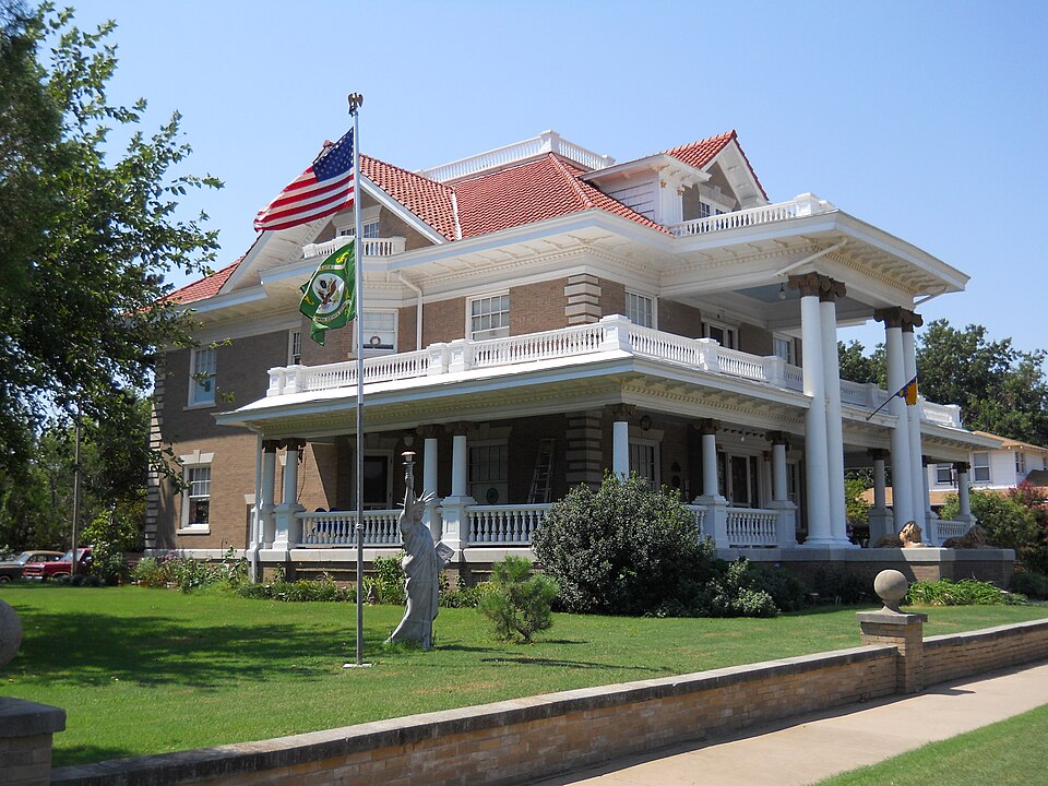 Photograph of McCristy-Knox Mansion
