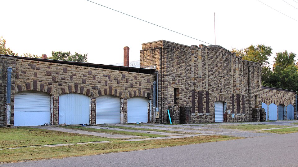 Photograph of Atoka Armory
