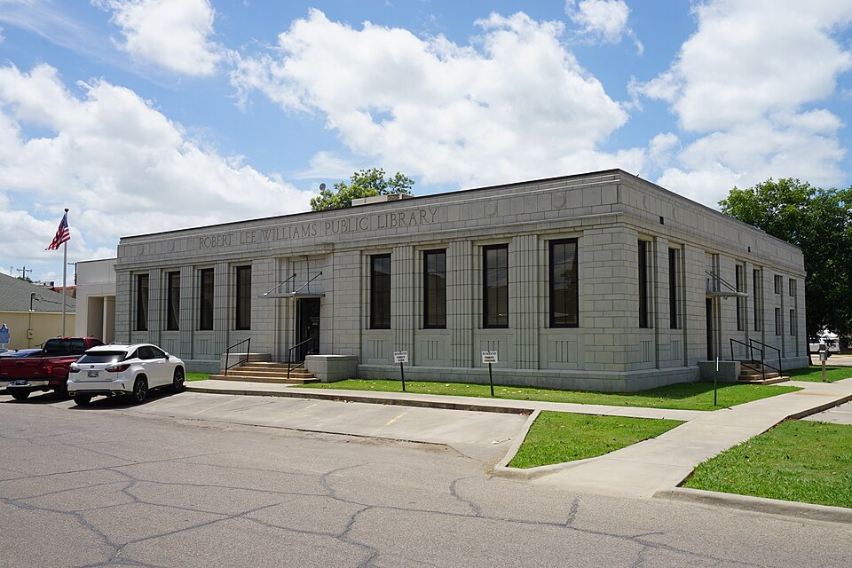 Photograph of Robert Lee Williams Public Library
