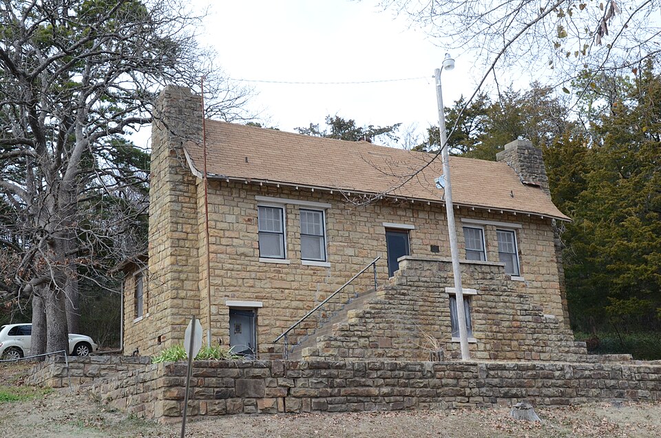 Photograph of Poteau Community Building