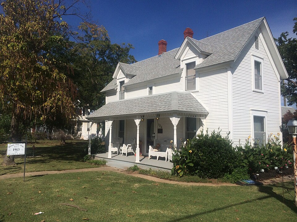Photograph of B.W. McLean House and Office