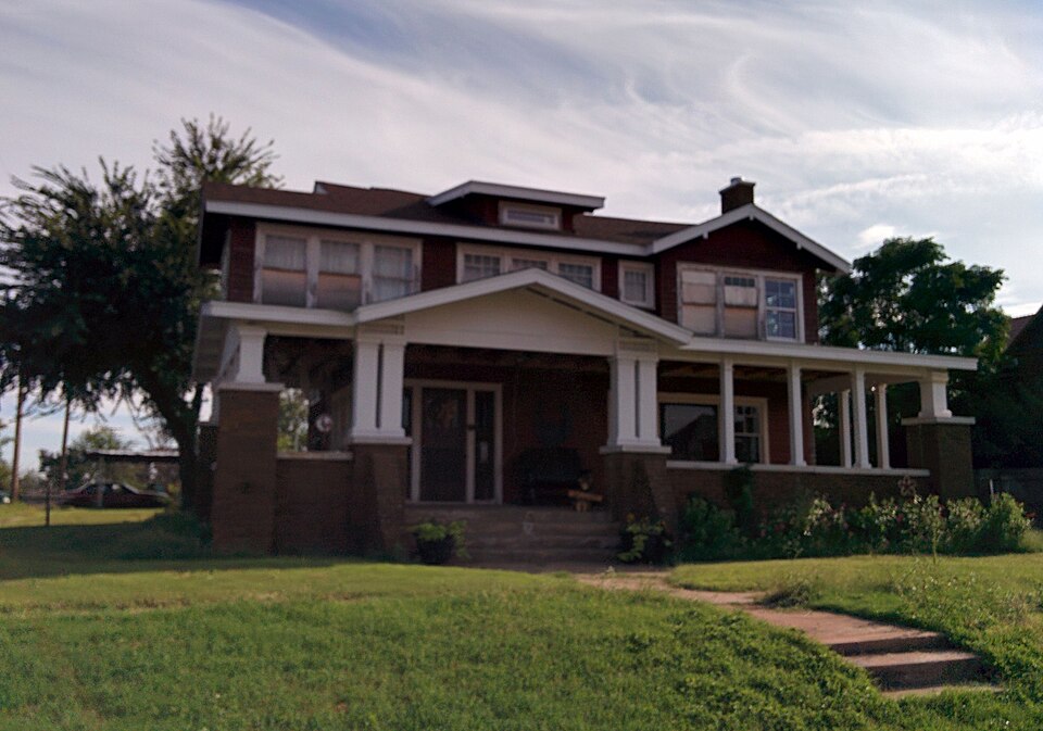 Photograph of William and Mabel Donahoo Hubbard House