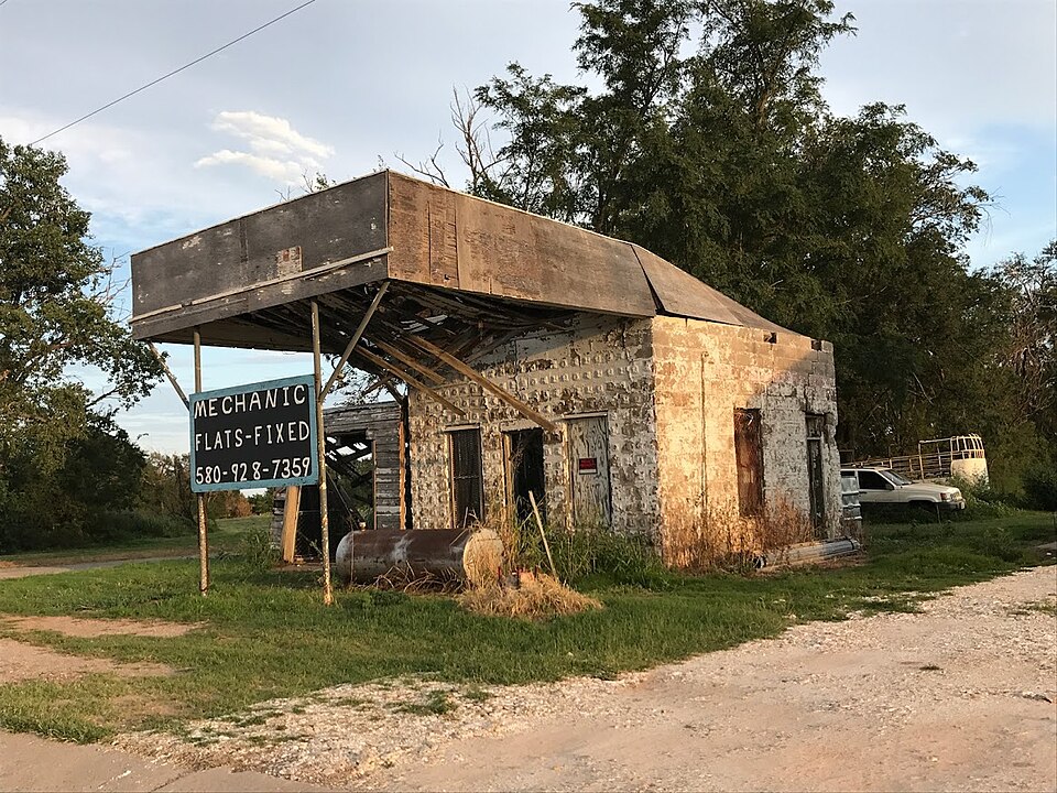 Photograph of Magnolia Service Station
