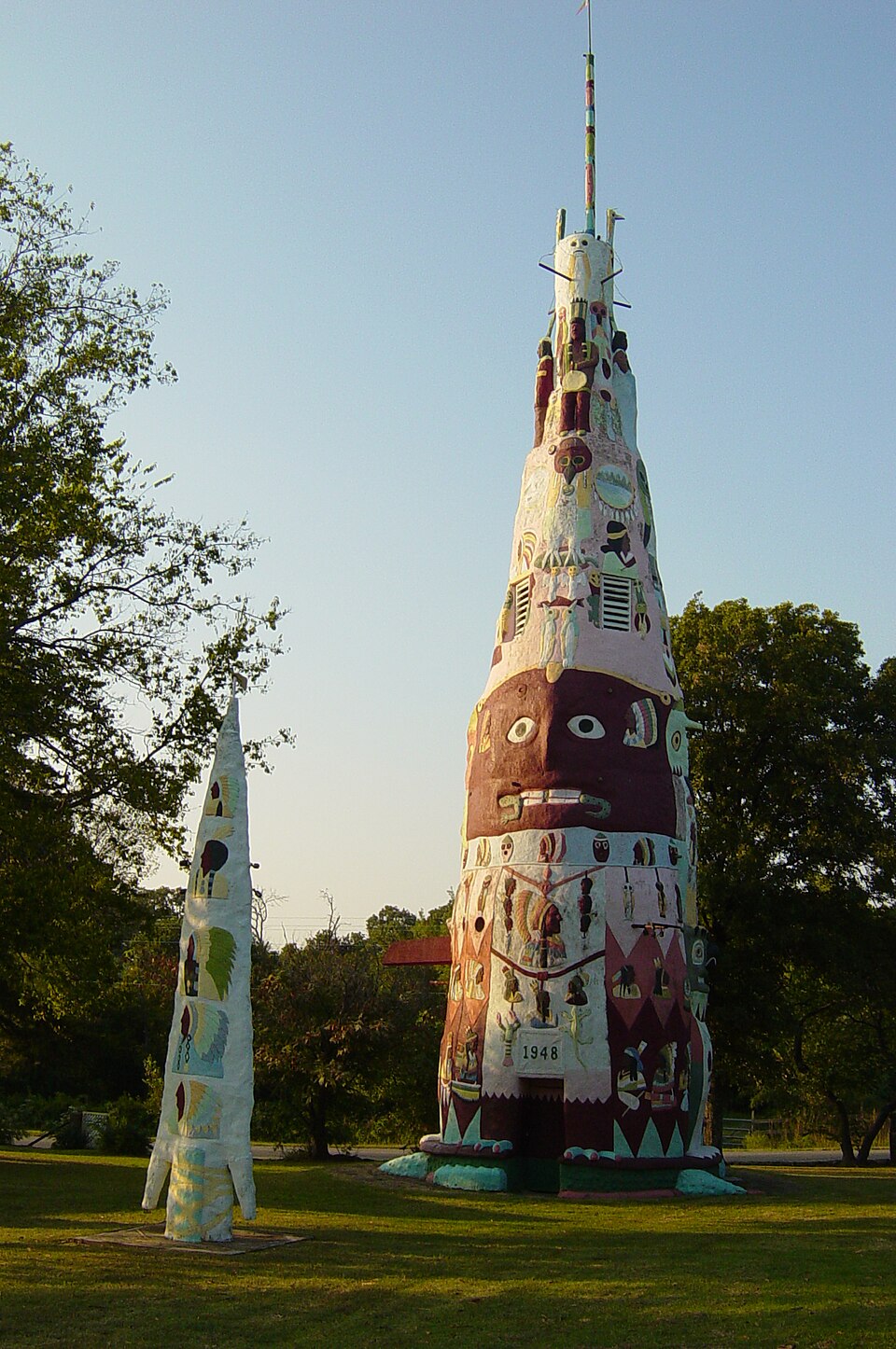 Photograph of Ed Galloway's Totem Pole Park