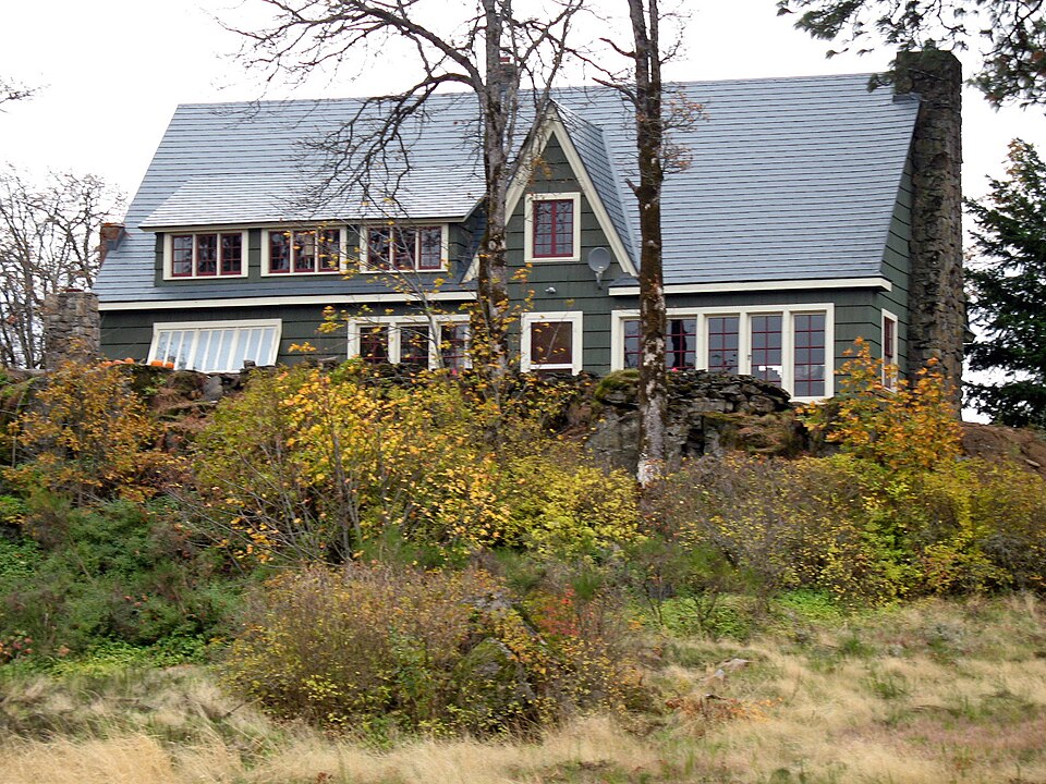 Photograph of Cliff Lodge