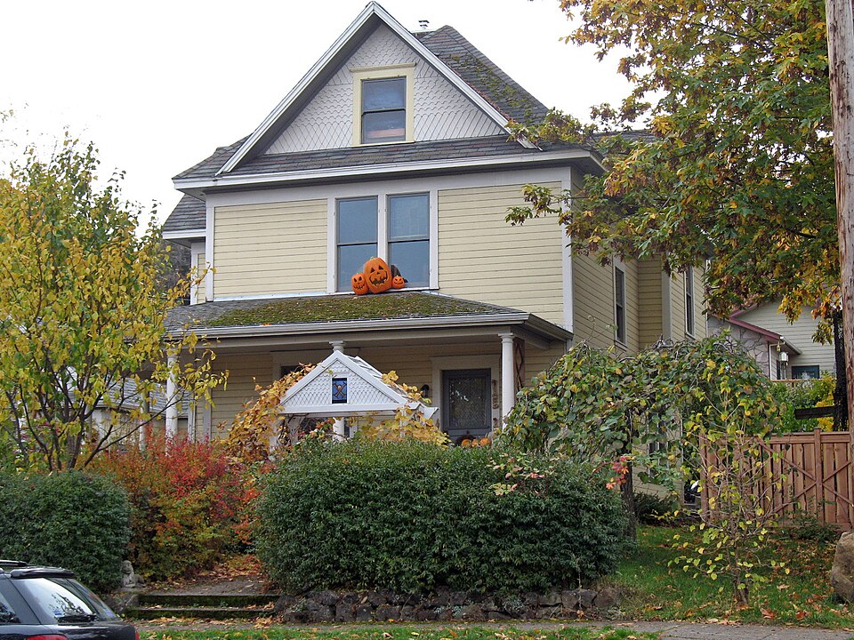 Photograph of Ernest S. and Clara C. Colby House