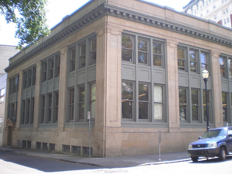 Photograph of Balfour-Guthrie Building