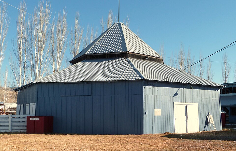 Photograph of Lake County Round Sale Barn