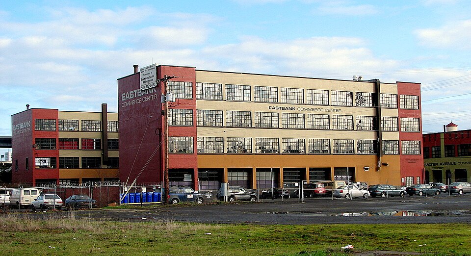 Photograph of Auto Freight Transport Building of Oregon and Washington