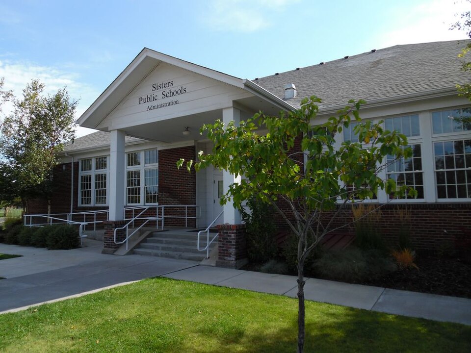 Photograph of Sisters High School