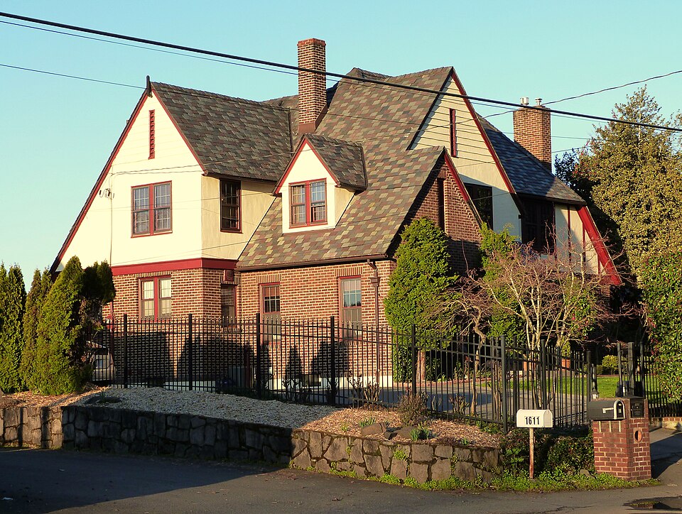 Photograph of Raymond and Catherine Fisher House