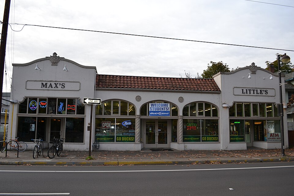 Photograph of Thompson-Roach Building