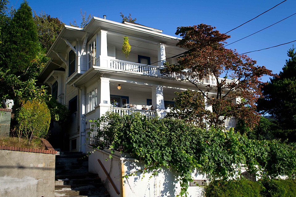Photograph of Costanzo Family House