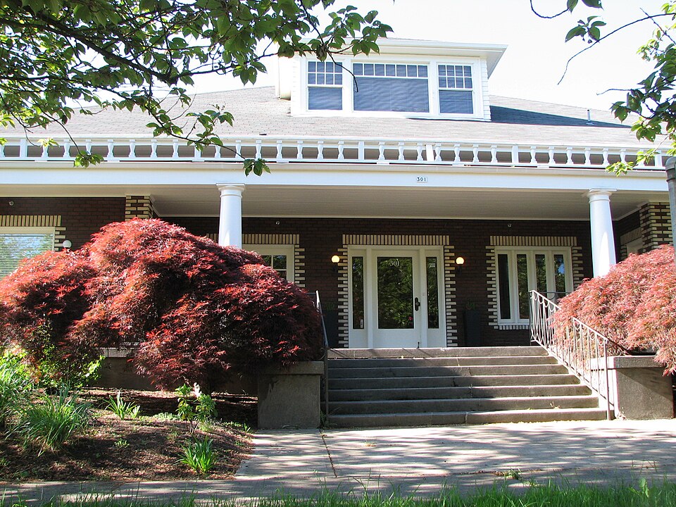 Photograph of Pearson Mortuary