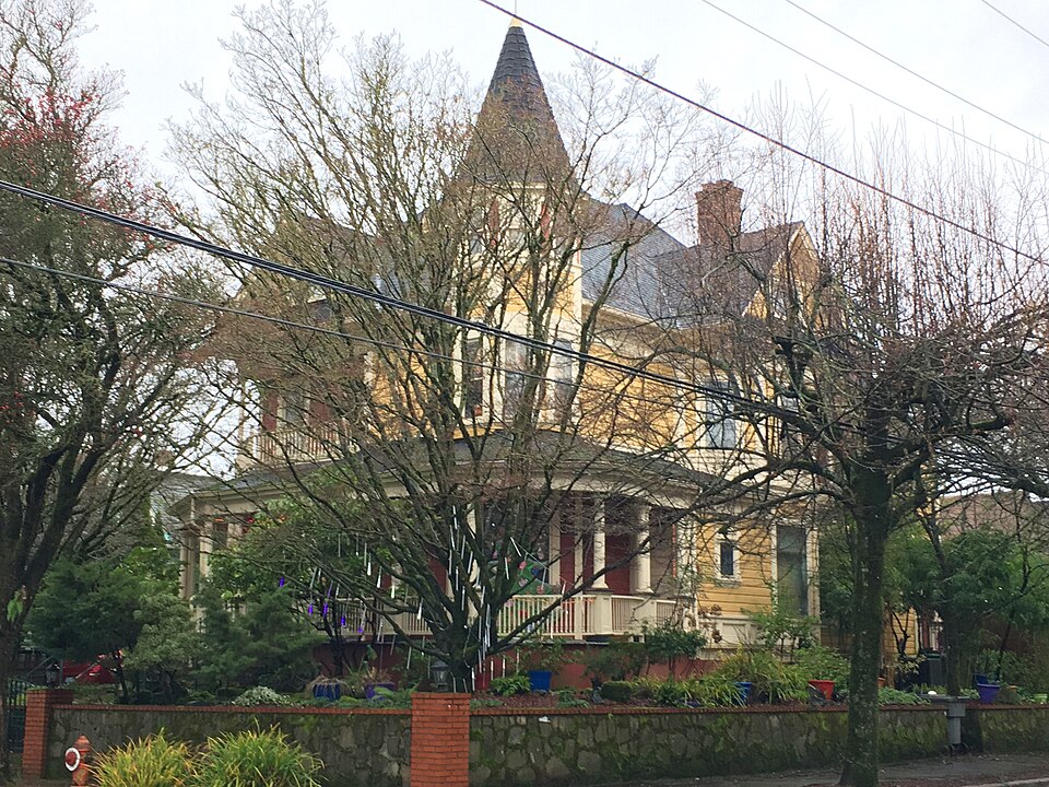 Photograph of Elmer and Linnie Miller House