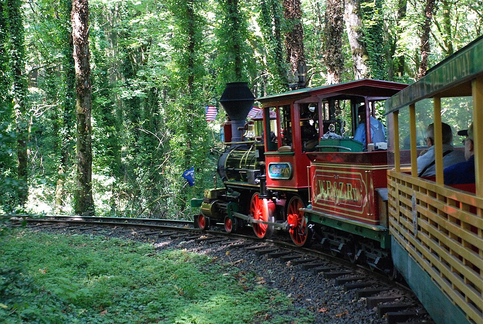 Photograph of Washington Park and Zoo Railway